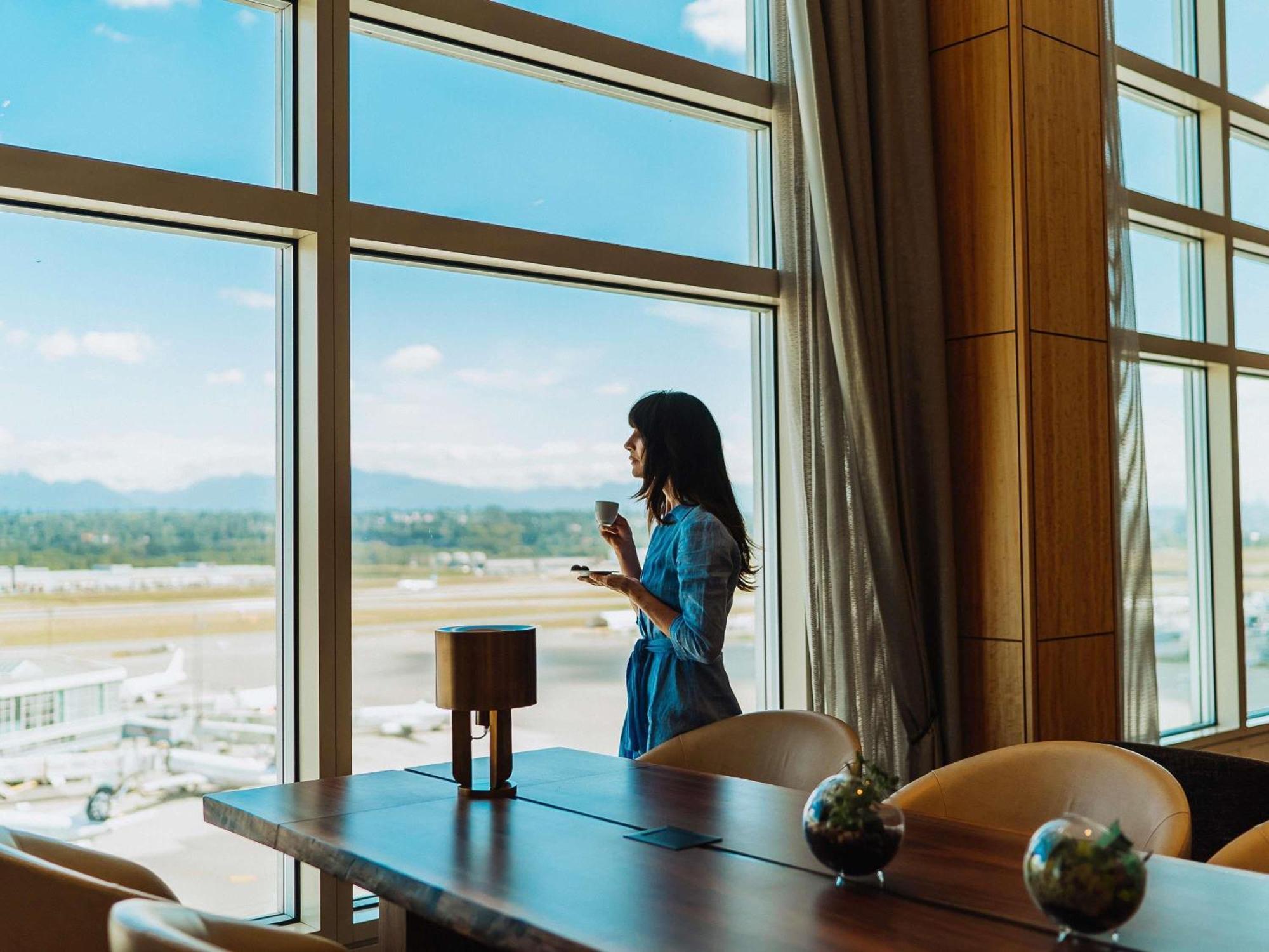 แฟร์มอนต์ แวนคูเวอร์ แอร์พอร์ต อิน-เทอร์มินอล โฮเต็ล Hotel ริชมอนด์ ภายนอก รูปภาพ